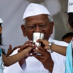 anna hazare breaks hunger strike