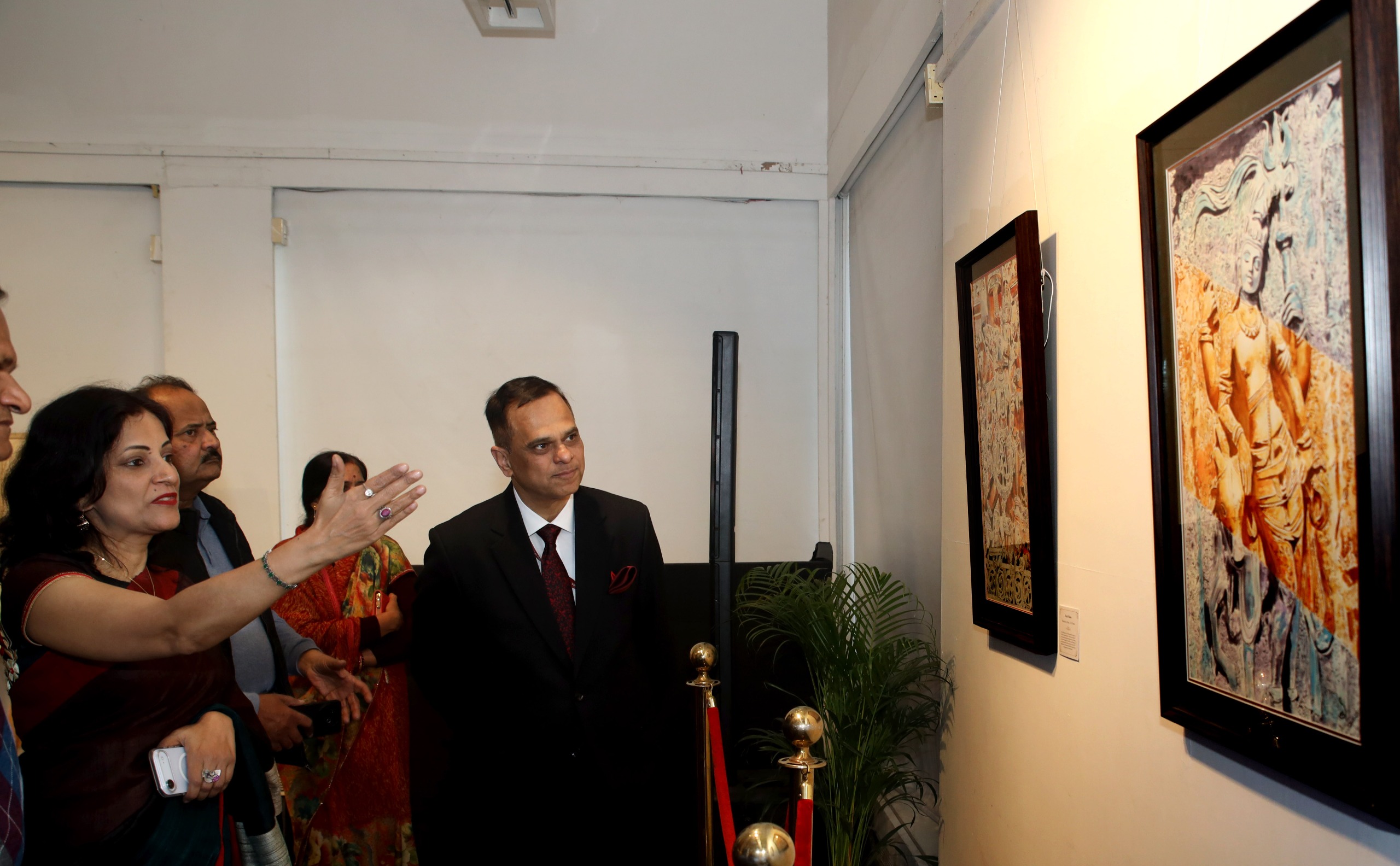 From Hoysala Temples to Paris: Dr. Sushma Mahajan’s Stunning Watercolors Take Center Stage at JKK